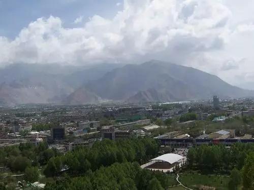 皋兰山(图片来源:https://baike.sogou.com/v1684679.htm)