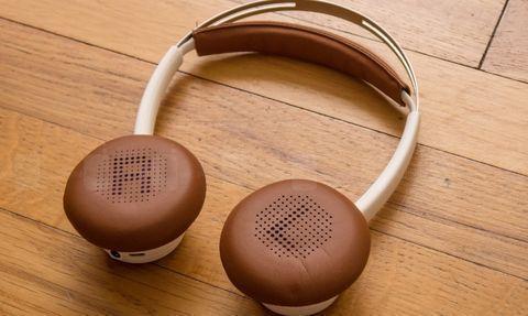▲Plantronics。 图片来自:路口
