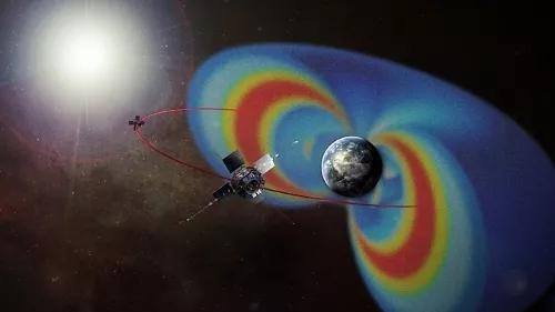 艺术家笔下在范艾伦辐射带中穿梭的范艾伦探测器。(图片提供:NASA)
