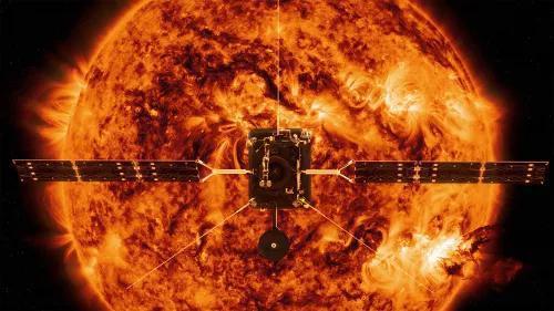 在日面前方飞行的太阳轨道器(艺术图)。(图片提供:航天器:ESA/ATG medialab;太阳:NASA/SDO/P。 Testa, CfA)
