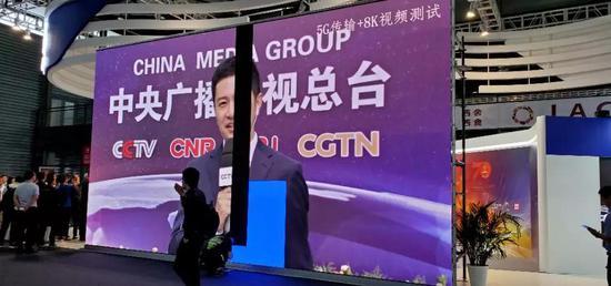 因此,4K以及更高画质的8K显示器,也成为了MWC的一个重要风向标。