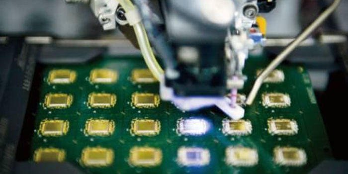 中国芯片企业研发成果 w700h350z1l10t10745.jpg