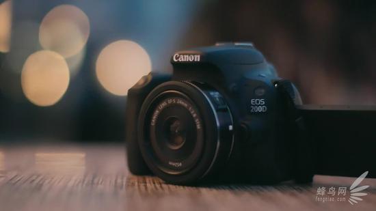 佳能 EOS 200D