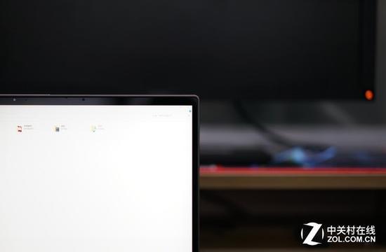 窄边框具有视觉冲击(图为YOGA 6 Pro)
