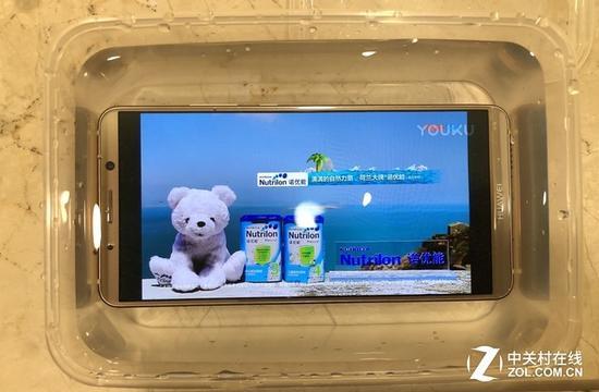 ▲解冻之后的HUAWEI Mate 10 Pro毫发无损
