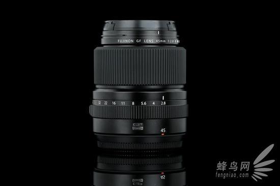 富士GF 45mm F2.8 R WR