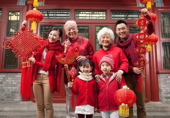 使用道具,可以增加春节的气氛