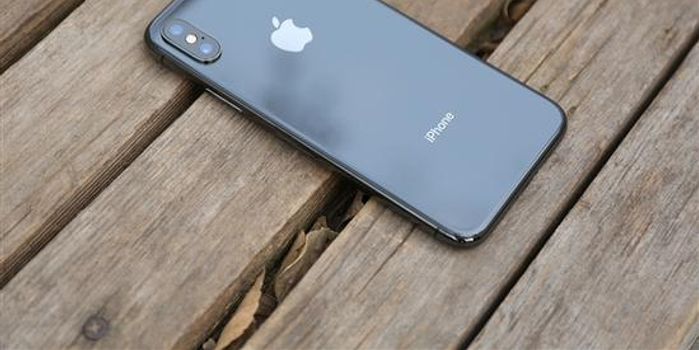 苹果手机壁纸图片高清原版 w700h350z1l10t108bf.jpg