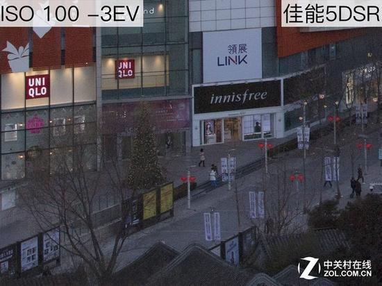 实际拍摄环境,黄昏时分,欠曝-3EV提亮后100%截图(建议点击查看大图)