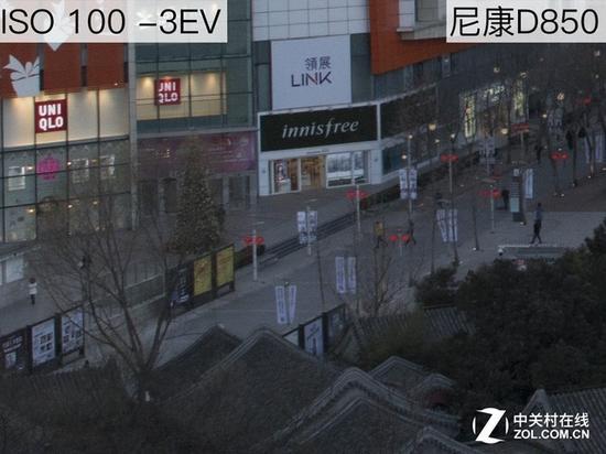 实际拍摄环境,黄昏时分,欠曝-3EV提亮后100%截图(建议点击查看大图)