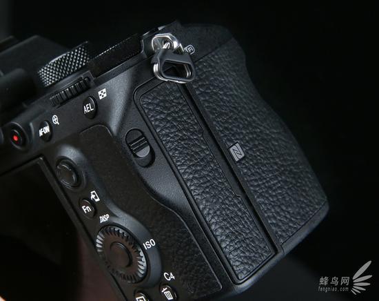 A7M3 卡槽仓盖