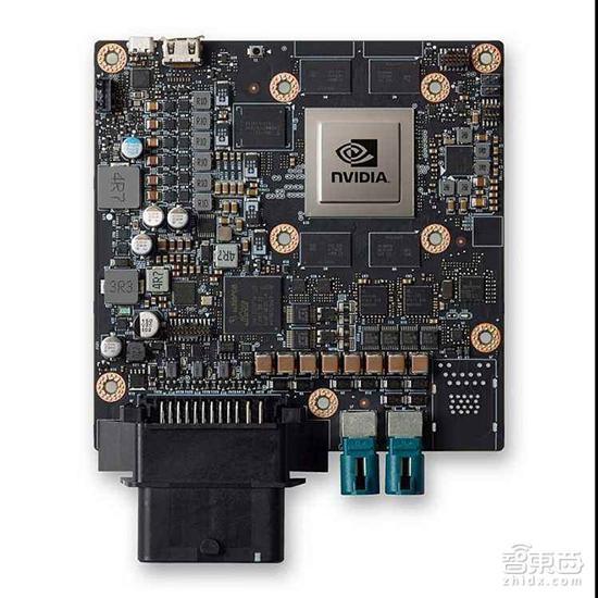 上图为Drive PX 2 AutoCruise,下图为Autochauffeur。