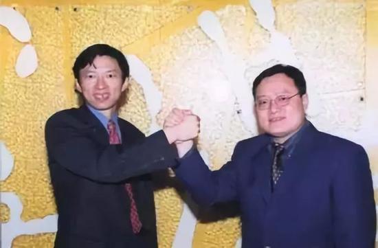 张朝阳和陈一舟早期合照