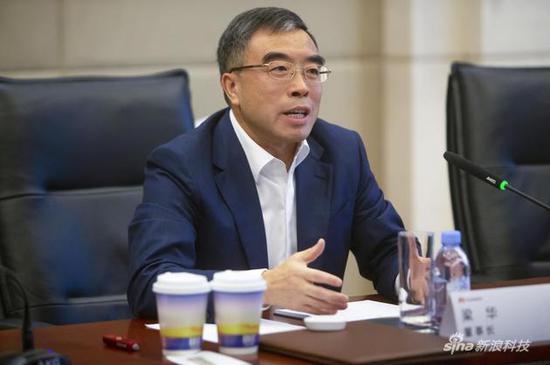 华为董事长梁华