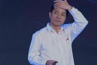 浇在李彦宏身上的一杯水，弄脏了谁？