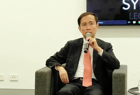 阿里巴巴CEO张勇接受采访