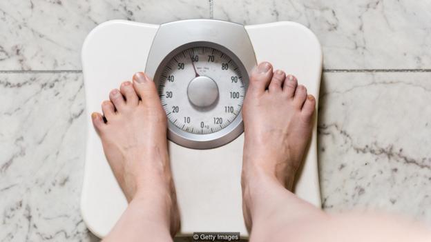 人过中年时,压力会让我们更热衷于高热量食物