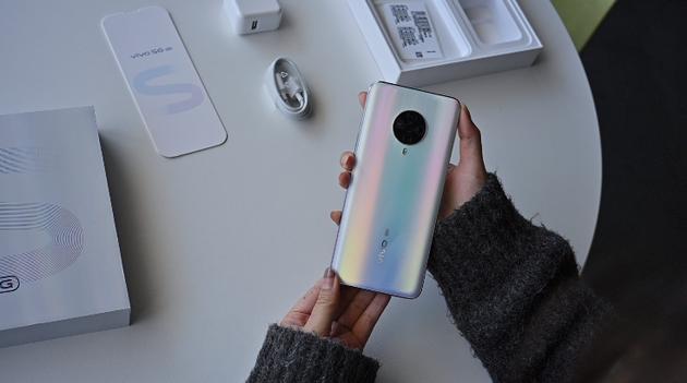 vivo S6后背