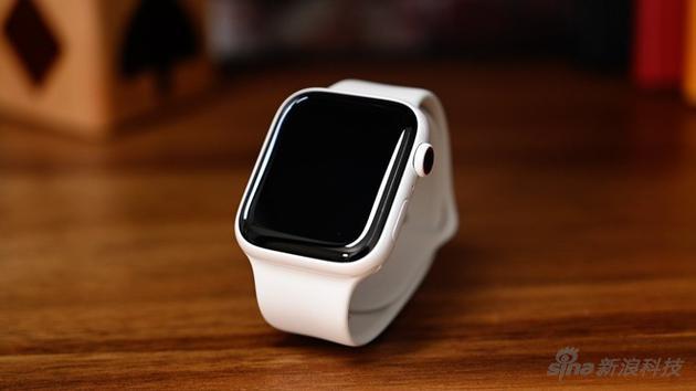 心率监测,跌倒监测这些预防性健康功能已经植入Apple Watch