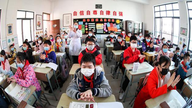 许多心理因素会导致人们不愿洗手,如盲目乐观、模仿他人行为等等。