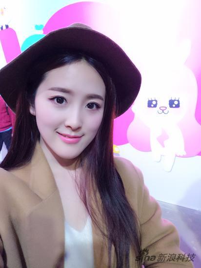 美图V4现场实拍