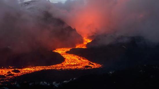 火山喷发将会极大地破坏生态环境
