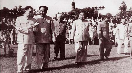 1956年6月14日党和国家领导人会见参加规划制定的科学家