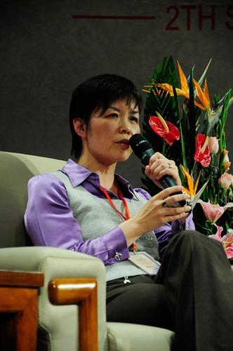 何海文(Helen)