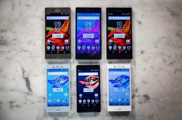 图中上排为Xperia XZ,下排是Xperia X Compact