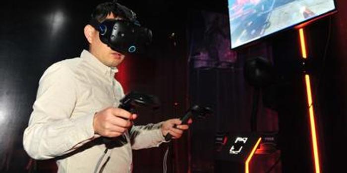 VR大于对眼伤害电脑手机_手机新浪网圣地亚哥滑翔伞图片