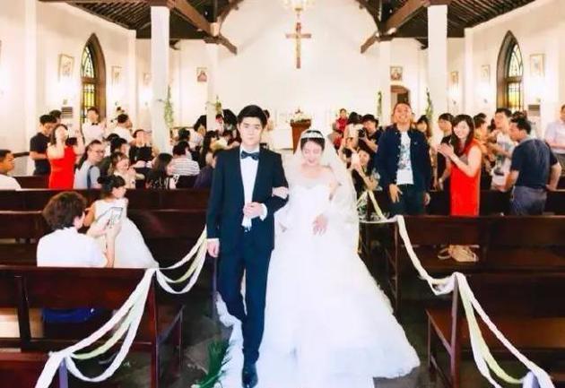 在外人眼中只存在于童话中的“罗子雄爱情故事”