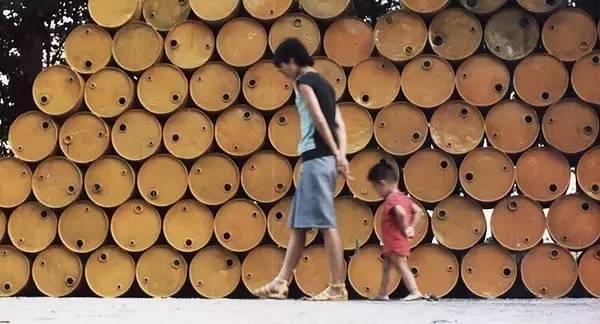 幼年的罗子雄和妈妈