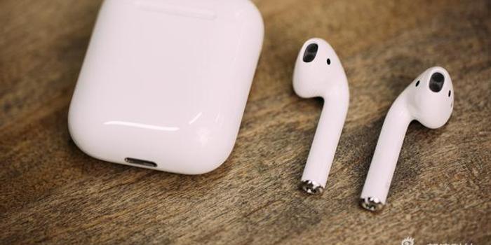 苹果AirPods蓝牙耳机终开售 现在下单12月20