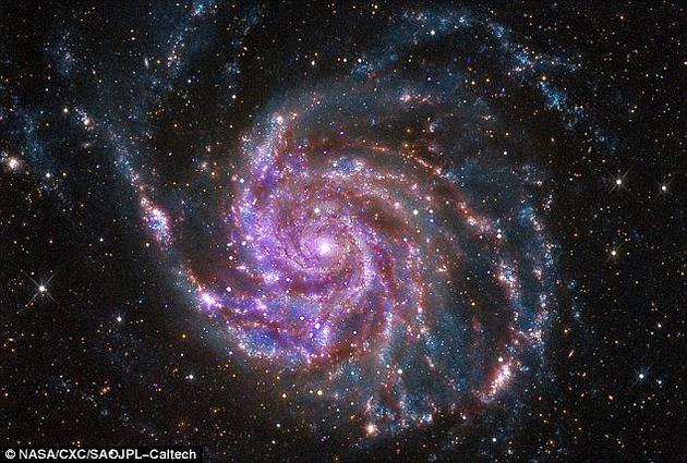 荷兰莱顿大学一个独立的研究团队对3万多个星系的物质分布进行了深入研究,并找到了支持韦尔兰德新理论的有力证据。