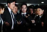 三星“太子”丑闻缠身 但他当初是怎么上位的？