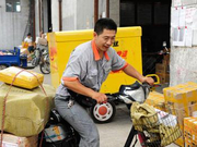 平台利益之争再升级 多家快递公司遭京东“封杀”