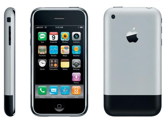 (第一代 iPhone,图片来自:IOSBay)