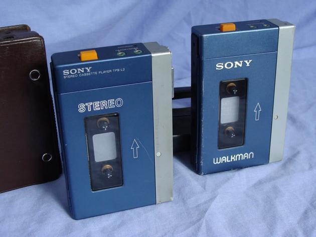 索尼Walkman磁带随身听