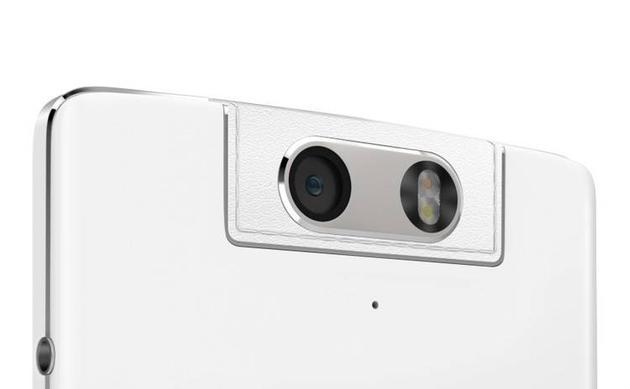 在 N 系列机型上,OPPO 有过很多大胆尝试,数旋转摄像头最受关注。