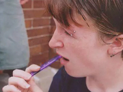 流言揭秘：刷牙时，牙膏到底要不要沾水？