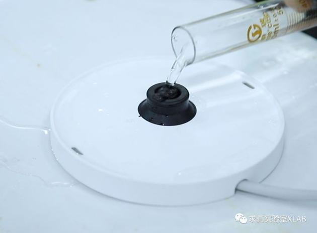 电热水壶底盘浸淋实验