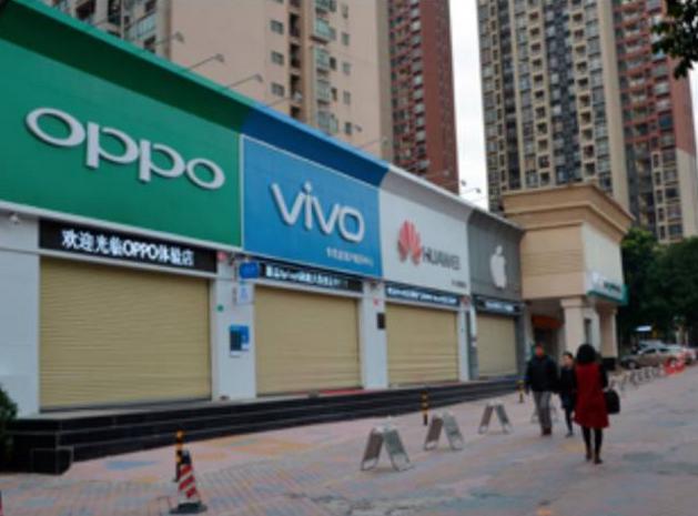 国内手机品牌近年狂攻线下渠道(图片来源:视觉中国)