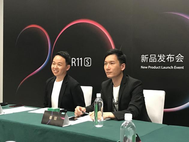 OPPO产品经理李胜(左)和影像经理蔡喆(右)
