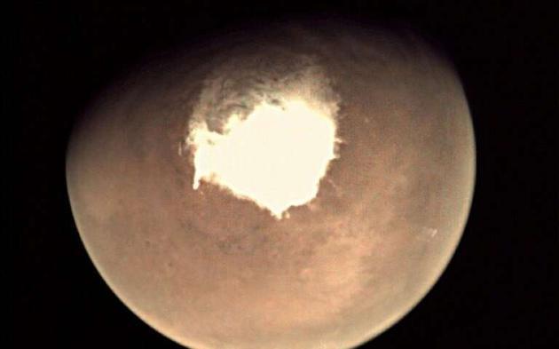 火星大气中存在微量的甲烷,本周一发表在《自然-地球科学》上的一篇论文中,科学家们给出了其可能的来源