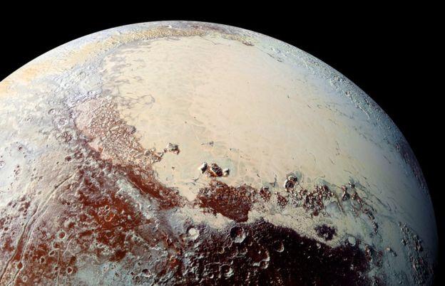 2015年7月,新视野号探测器飞掠冥王星