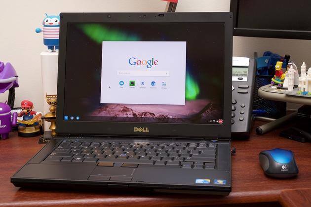 (一台老式的 Dell 笔记本运行着 Chrome OS)