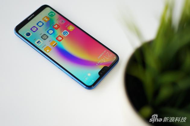 再看一次HUAWEI nova 3e的“刘海”和“下巴”