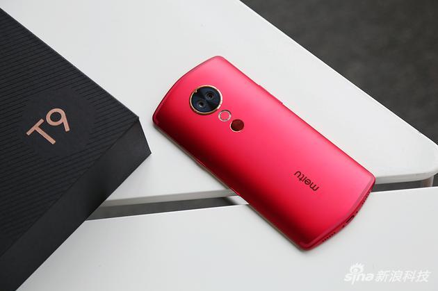 美图T9背面