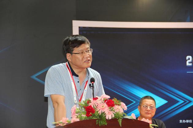 国家重点研发计划“智能机器人”重点专项专家组组长、哈尔滨工业大学机器人研究所所长、赵杰