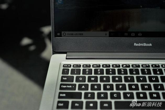 键盘风格和MacBook类似